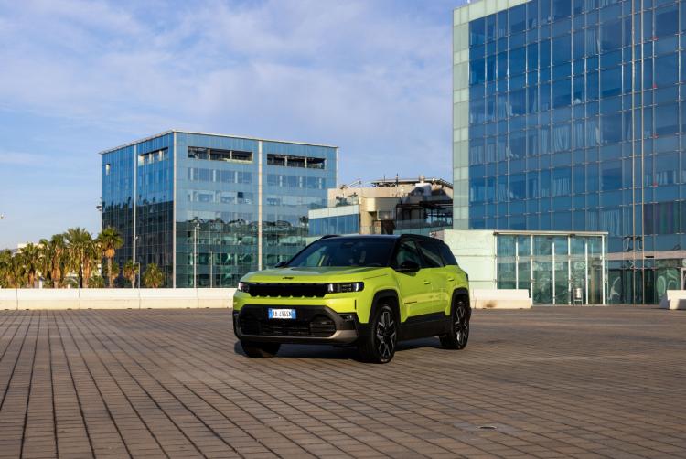 Le Jeep Compass 2026 débarque au Maroc : plus technologique, plus efficient, mais toujours aventurier
